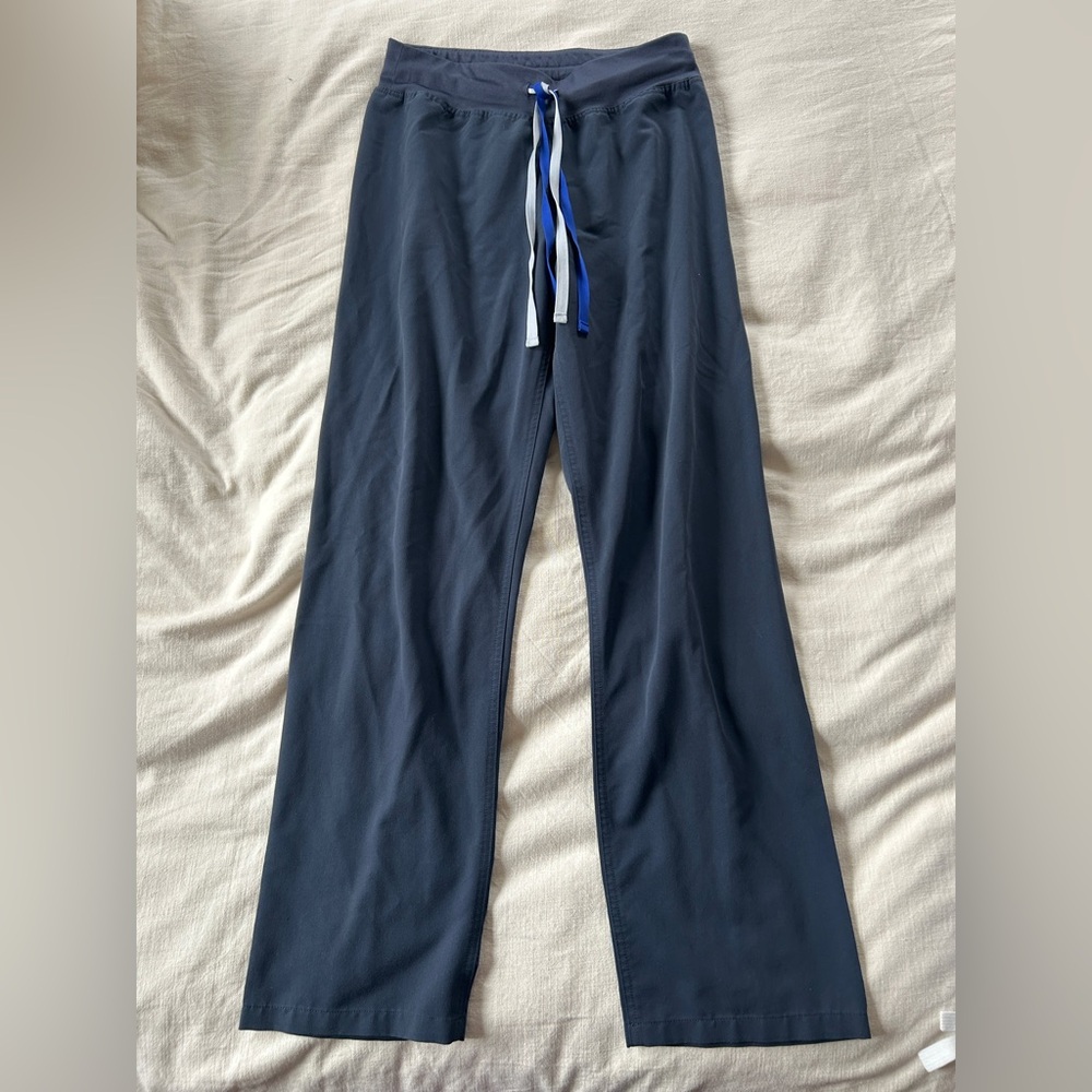 Limited edition Figs high waisted Livingston pants with Zamora top
